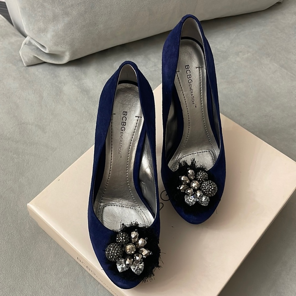 BCBGENERATION Dark Navy Heels 👠